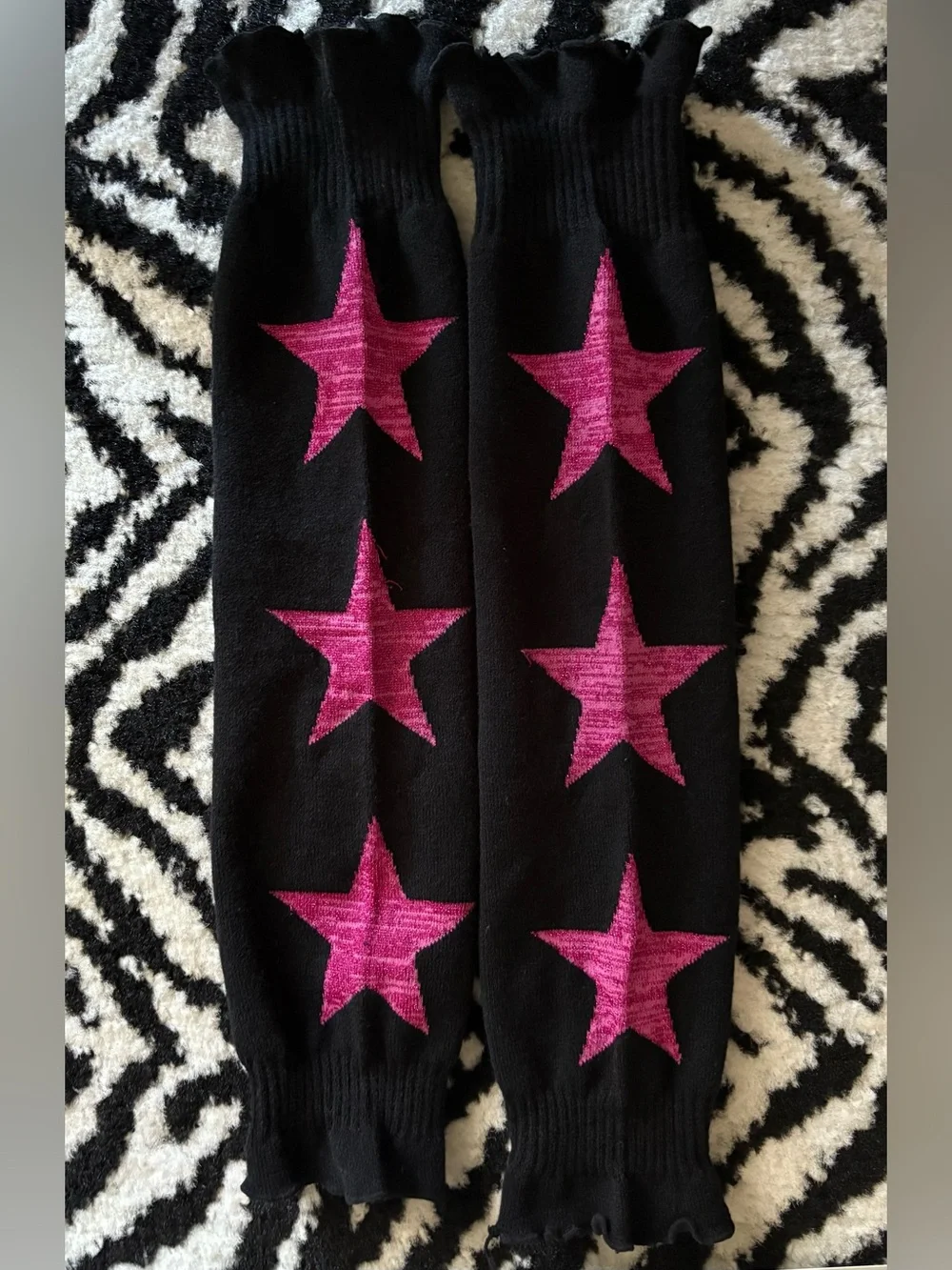 Leg Avenue Pink and Black Star Leg Warmers. Punk. Emo. Goth. Glam. Y2K. Rave.